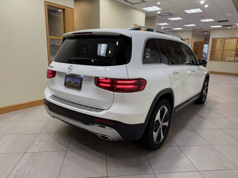 Certified 2025 Mercedes-Benz GLB 250 image 5