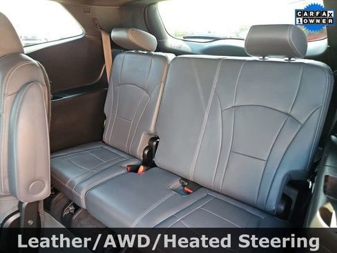 Used 2023 Buick Enclave Essence image 25