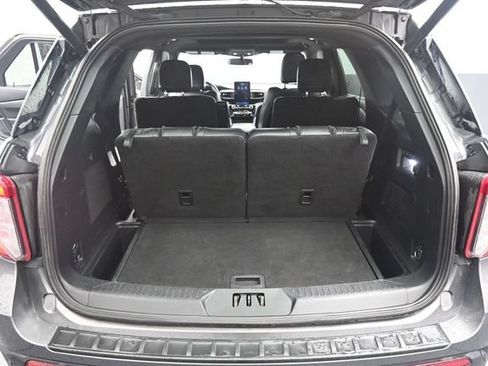 Used 2021 Ford Explorer ST w/ Equipment Group 401A AWD/4WD image 21