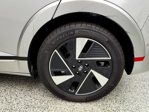 Used 2025 Hyundai Ioniq 5 Limited RWD image 9