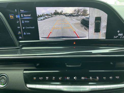 Used 2024 Cadillac Escalade Sport w/ LPO, ONYX Package image 28