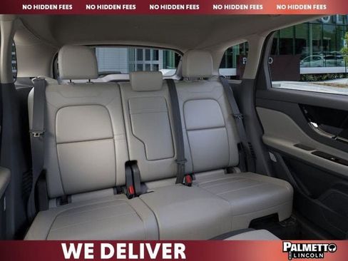 New 2026 Lincoln Corsair Premiere image 11