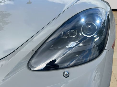 Certified 2025 Porsche 718 Cayman S RWD image 11