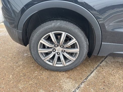 Used 2020 Cadillac XT4 Sport w/ Driver Awareness Package image 7