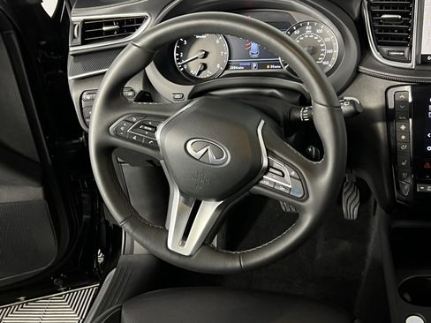 Used 2024 INFINITI QX50 Sport image 14