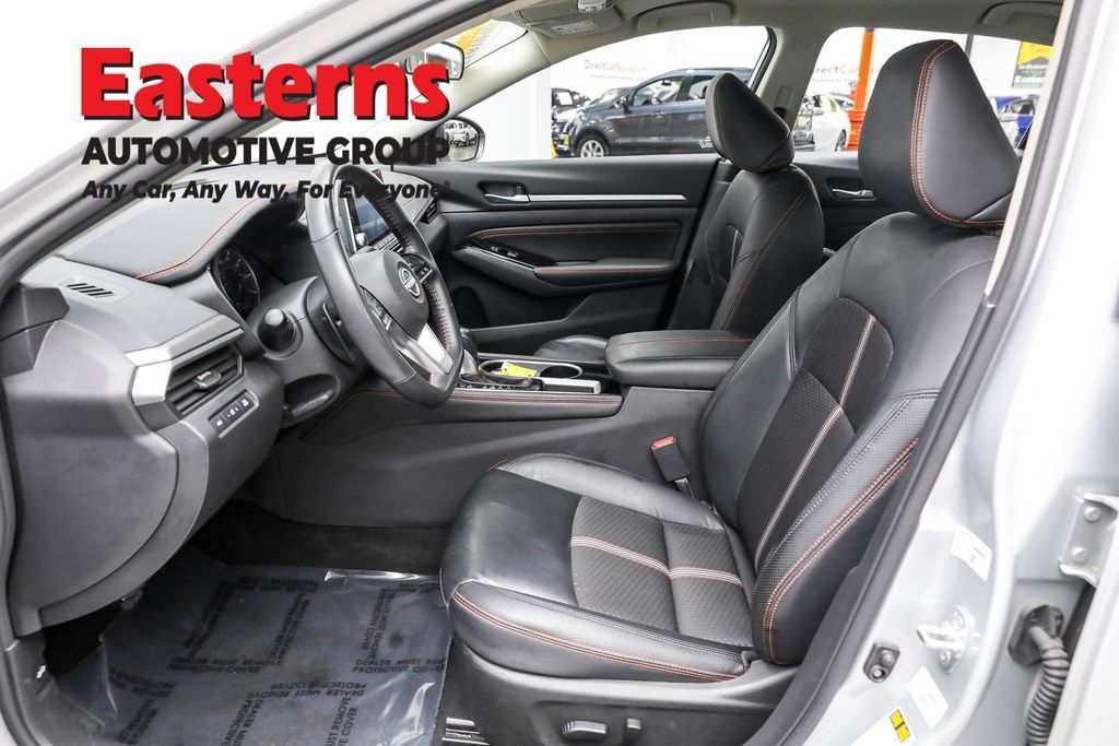Used 2023 Nissan Altima 2.5 SR FWD image 16