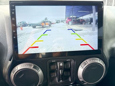 Used 2017 Jeep Wrangler Unlimited Sport image 15