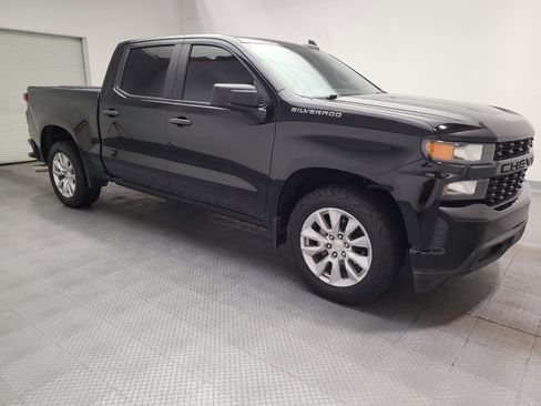 Used 2020 Chevrolet Silverado 1500 Custom w/ Custom Value Package RWD image 11