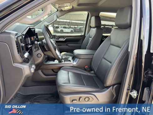 Used 2025 GMC Sierra 1500 SLT w/ SLT Premium Plus Package image 14