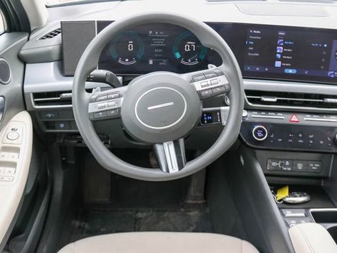 Used 2024 Hyundai Sonata SEL FWD image 17