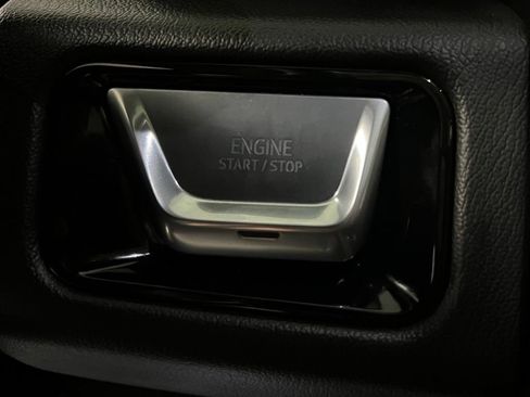 Used 2026 GMC Yukon XL Denali w/ Sun & Power Step Package AWD/4WD image 34