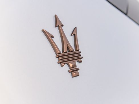 New 2025 Maserati Grecale Folgore image 38