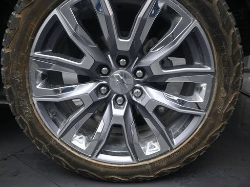 Used 2024 Chevrolet Silverado 1500 RST RWD image 10