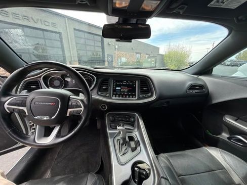 Used 2018 Dodge Challenger GT w/ Driver Convenience Group image 10