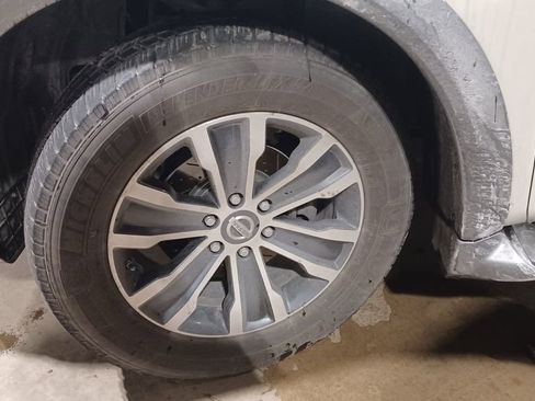 Used 2019 Nissan Armada SL w/ Premium Package image 3