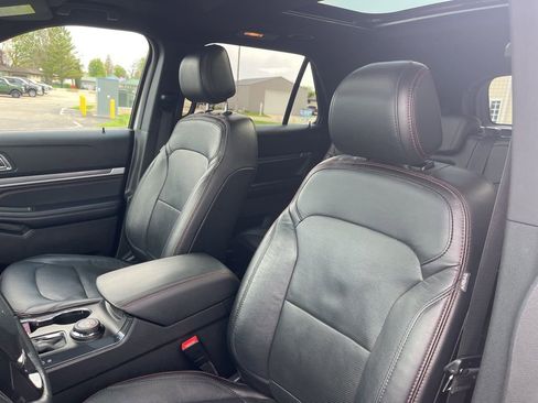 Used 2017 Ford Explorer Sport w/ Equipment Group 401A AWD/4WD image 12