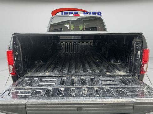 Used 2019 Ford F150 Lariat w/ Equipment Group 502A Luxury image 7