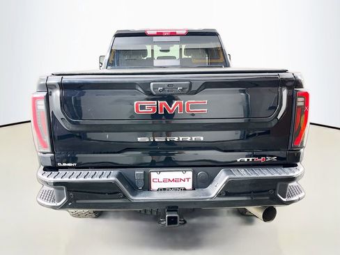 Used 2024 GMC Sierra 2500 AT4X AWD/4WD image 8
