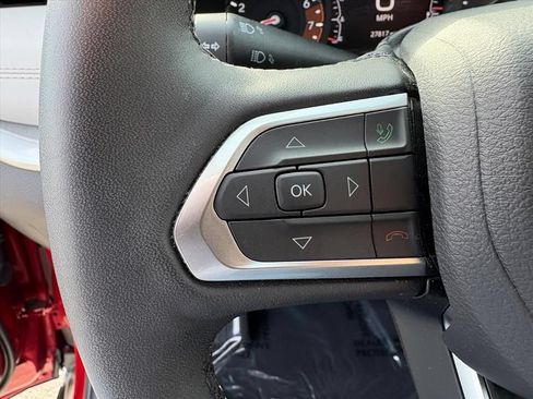 Used 2025 Jeep Compass Limited AWD/4WD image 12
