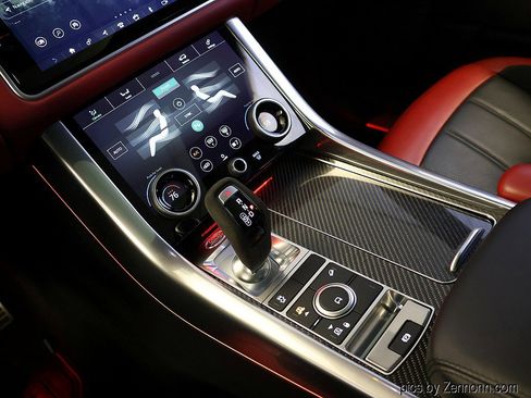 Used 2020 Land Rover Range Rover Sport HST image 24