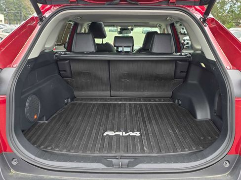 Used 2023 Toyota RAV4 XLE Premium image 13