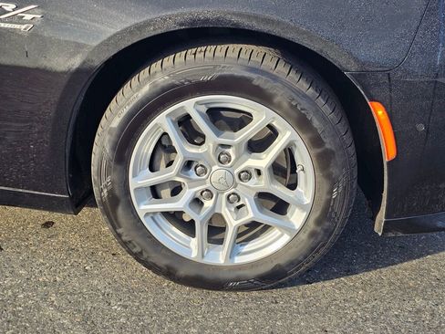 Used 2025 Dodge Charger R/T w/ Quick Order Package 25M R/T image 9