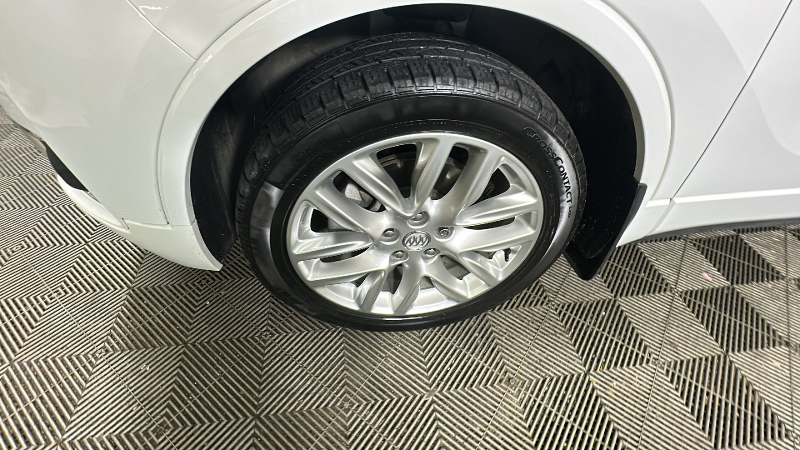 Used 2020 Buick Envision Premium AWD/4WD image 10
