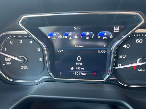 Used 2021 GMC Yukon SLT w/ SLT Premium Package AWD/4WD image 11