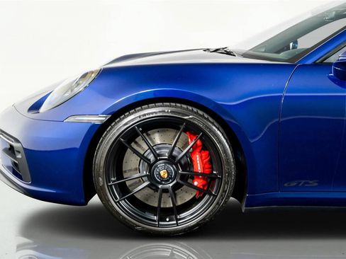 Used 2024 Porsche 911 Carrera GTS w/ Premium Package RWD image 19