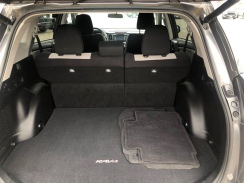 Used 2016 Toyota RAV4 XLE AWD/4WD image 10