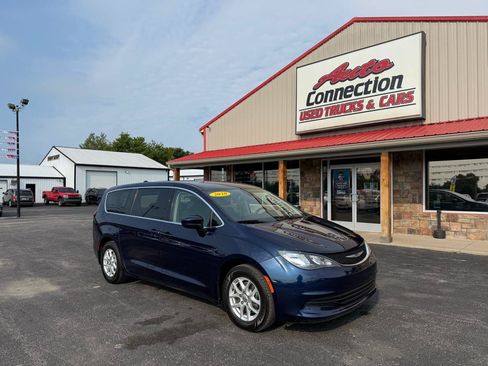 Used 2020 Chrysler Voyager LX w/ Cold Weather Group FWD image 1