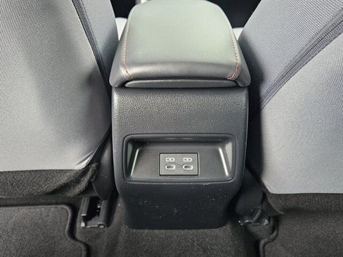 Used 2023 Toyota Corolla SE FWD image 10