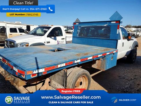 Used 2014 Ford F550 4x4 SuperCab Super Duty w/ Power Equipment Group image 4