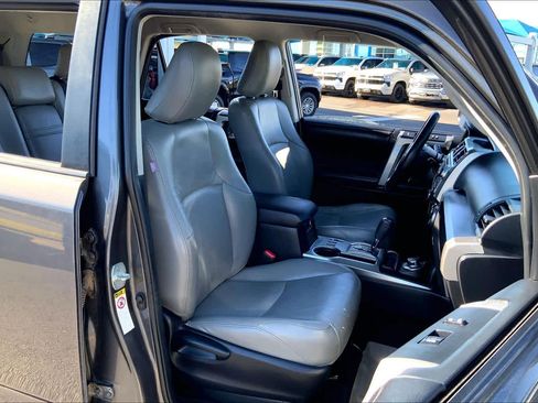 Used 2014 Toyota 4Runner SR5 image 8