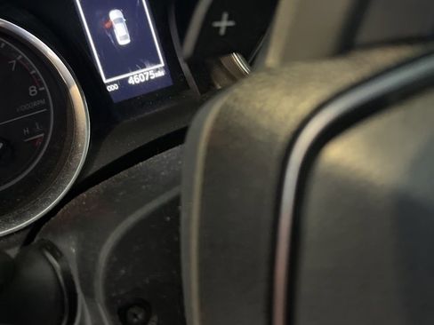 Used 2018 Toyota Camry SE image 5