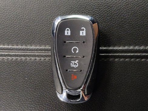 Used 2020 Chevrolet Malibu LT FWD image 32