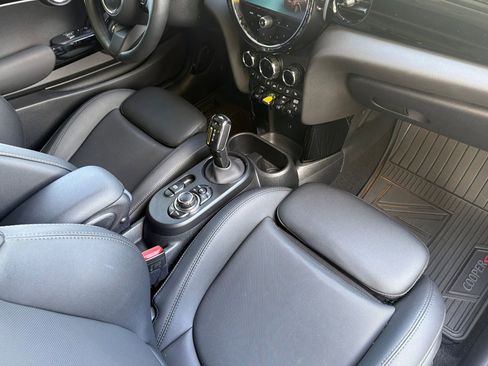 Used 2024 MINI Cooper SE image 19