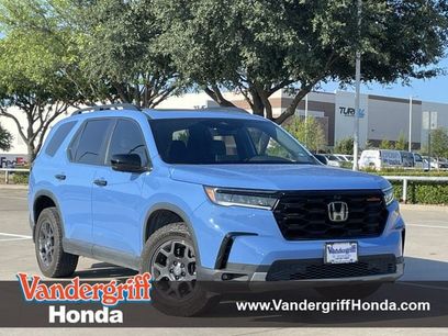 Used 2025 Honda Pilot TrailSport