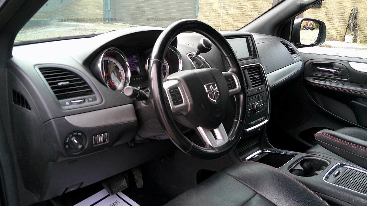 Used 2019 Dodge Grand Caravan GT FWD image 19