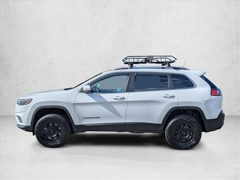 Used 2019 Jeep Cherokee Limited w/ Luxury Group image 9