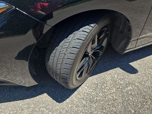 Used 2019 Toyota Avalon XLE w/ Moonroof Package FWD image 33