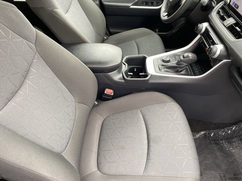 Certified 2025 Toyota RAV4 XLE AWD/4WD image 17