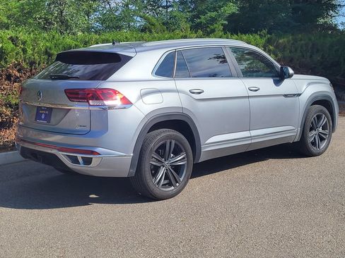 Used 2022 Volkswagen Atlas Cross Sport SEL R-Line AWD/4WD image 5