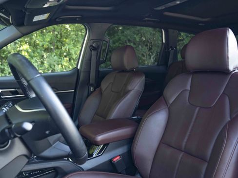 Used 2024 Kia Telluride SX FWD image 17