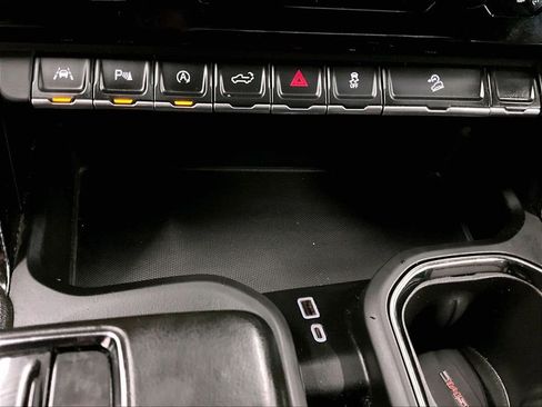 Used 2024 GMC Sierra 1500 AT4 w/ Technology Package AWD/4WD image 26