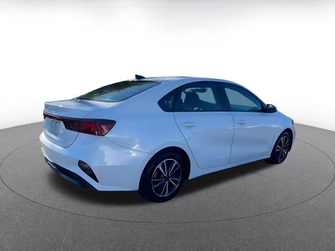 Used 2023 Kia Forte LXS image 14