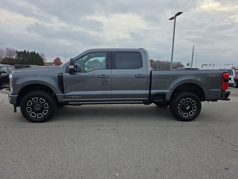 Used 2025 Ford F250 Platinum image 4