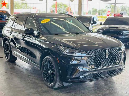 Used 2026 Lincoln Aviator Reserve AWD/4WD image 1