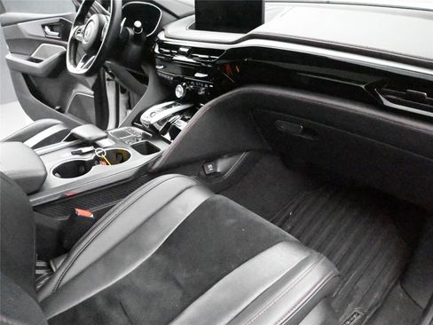 Used 2023 Acura MDX A-Spec image 18