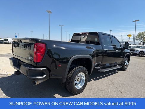 Used 2022 Chevrolet Silverado 3500 High Country AWD/4WD image 4